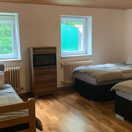 Souterrain-wohnung Fuer Monteure 2zi, Kueche, Bad Nahe A96 In * Finning
