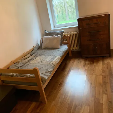 Souterrain-wohnung Fuer Monteure 2zi, Kueche, Bad Nahe A96 In Apartmán