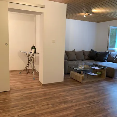 Apartmán Souterrain-wohnung Fuer Monteure 2zi, Kueche, Bad Nahe A96 In Finning